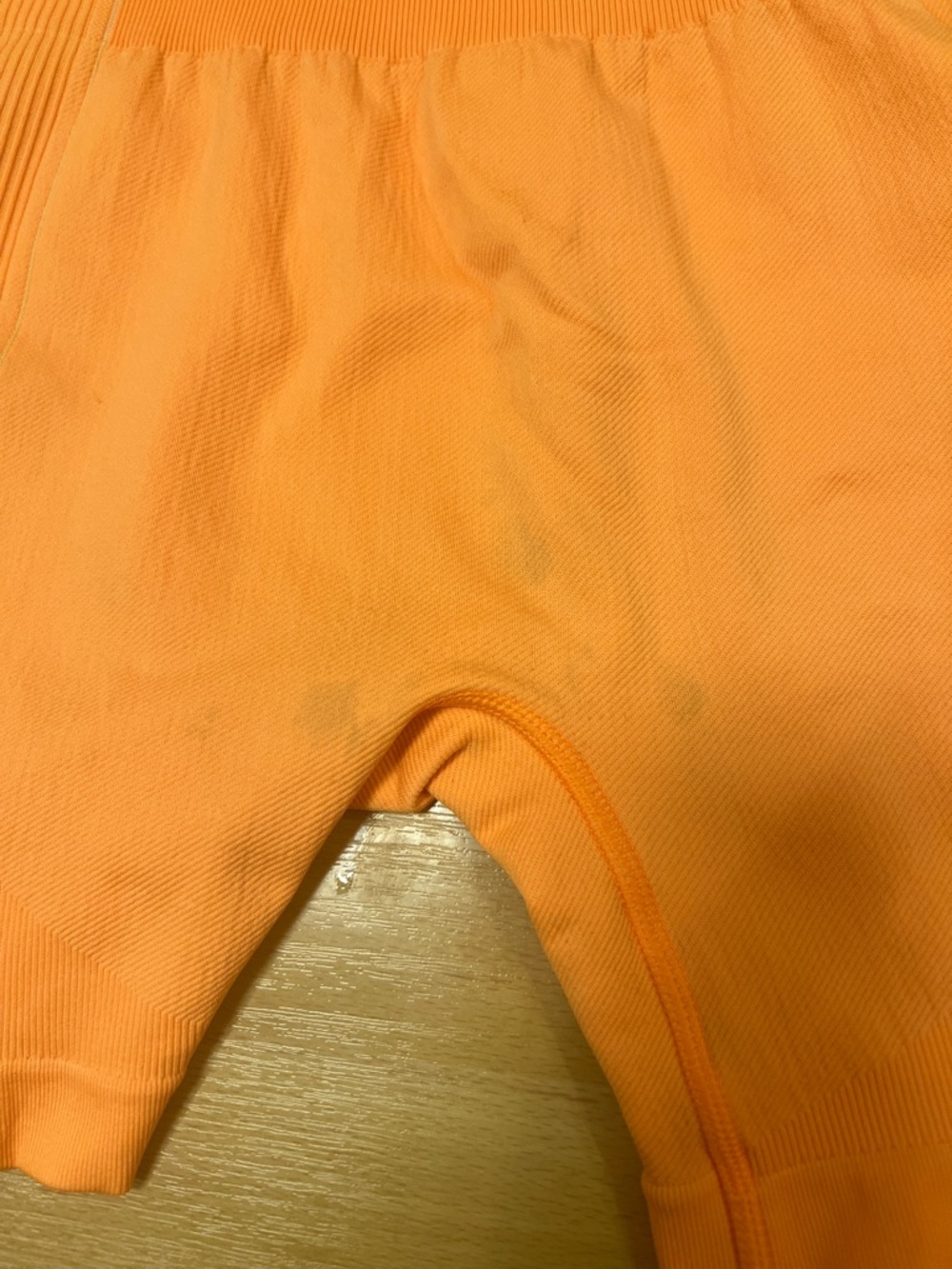 GYMSHARK Neon Orange Seamless Crop Bra and High-Waist Bike Shorts - Picture 6 of 6
